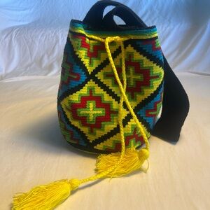 Authentic 100% Wayuu Mochila Colombian Bag Medium Crossbody Matizada Hand Made